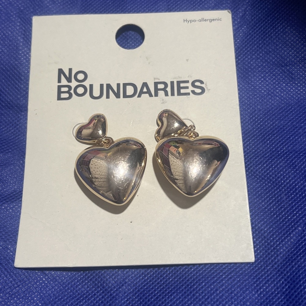Women's Gold-Tone Trendy Puffed Heart Earrings Drop Post 2 Hearts No Boundaries